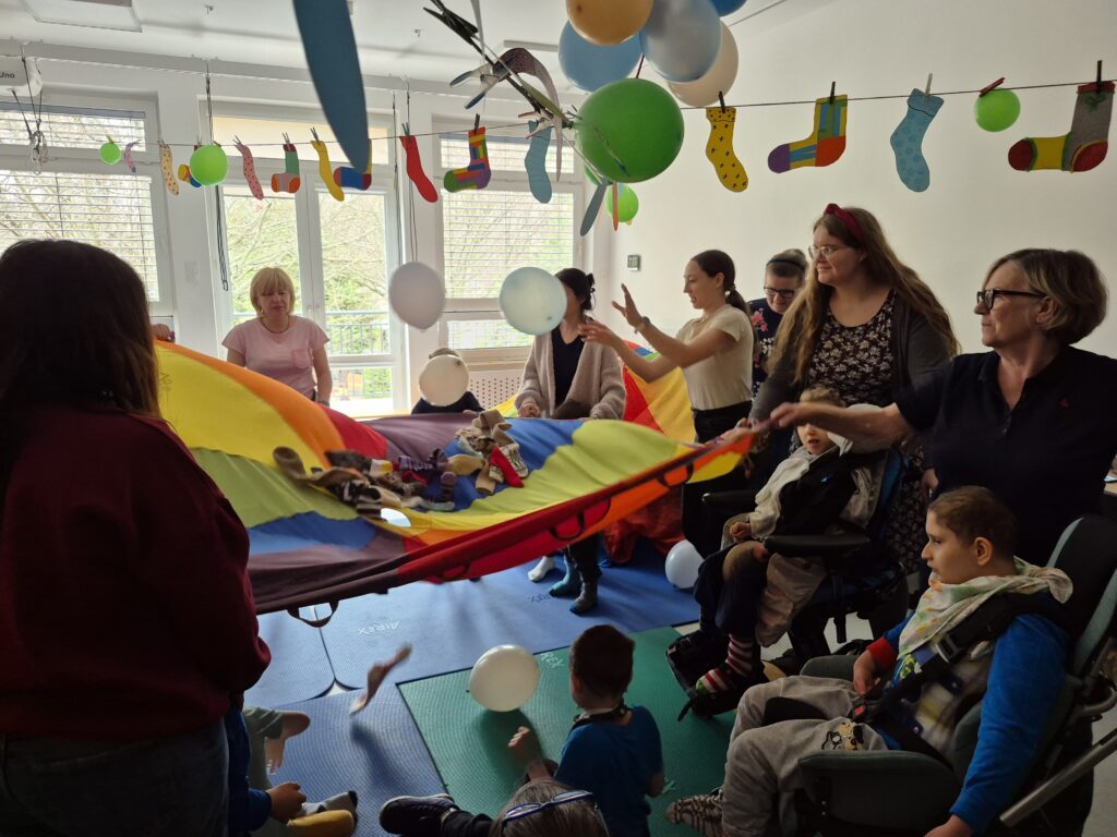 skarpetkowe zabawy ruchowe