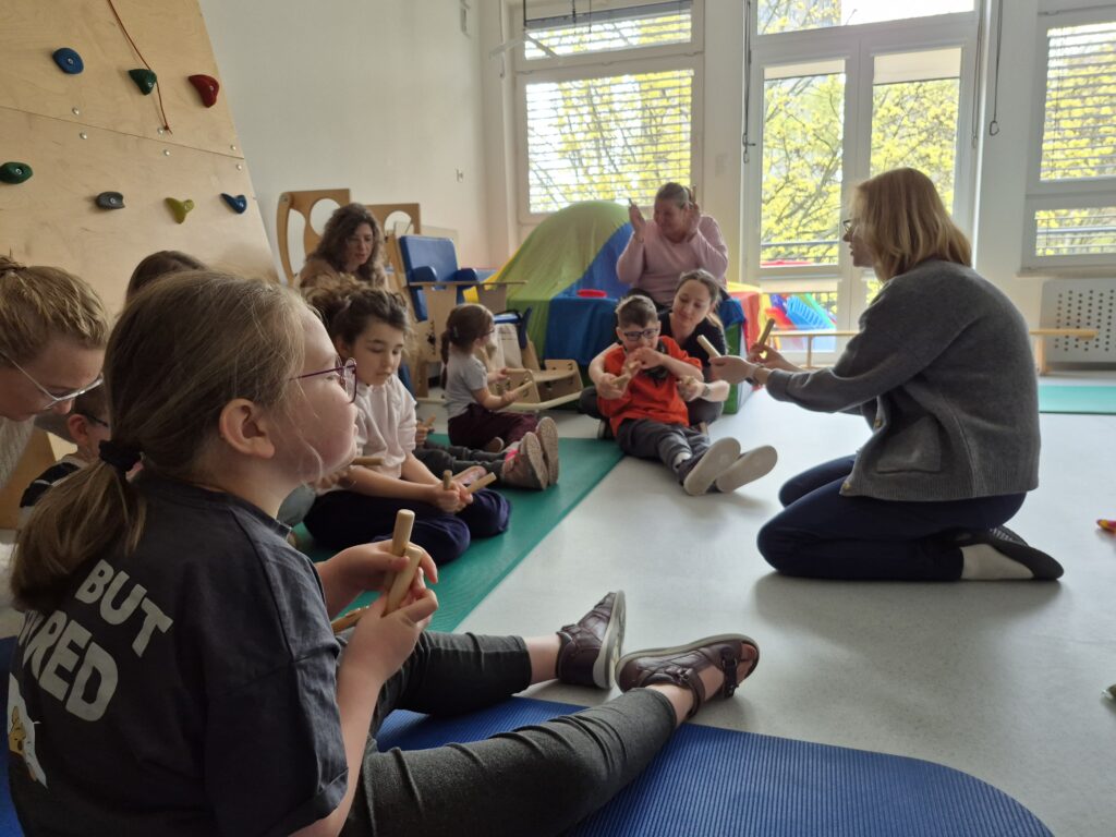 warszaty muzyczne z mamą rytmiczką